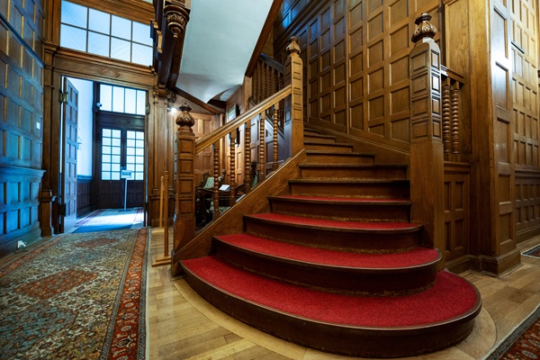 Carpeted stairs improve safety in modern luxury homes
